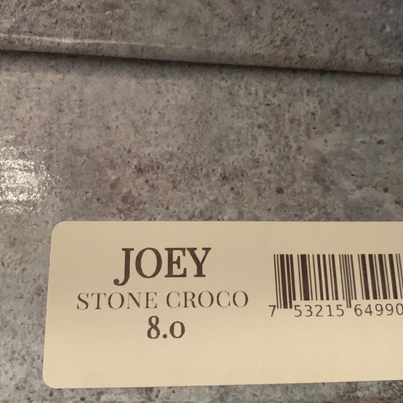 FREEBIRD BY STEVEN JOEY BOOTS IN STONE CROCO LEATHER W/FLARED WRAP HEEL SIZE 8 - Picture 16 of 16